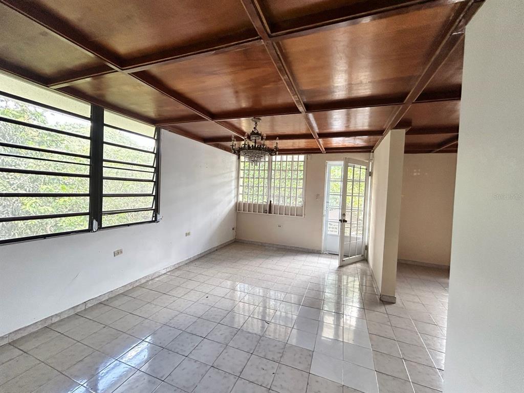 Lot 10 Street 1, Los Flamboyanes Sector Cañaboncito Wd, Caguas - 15