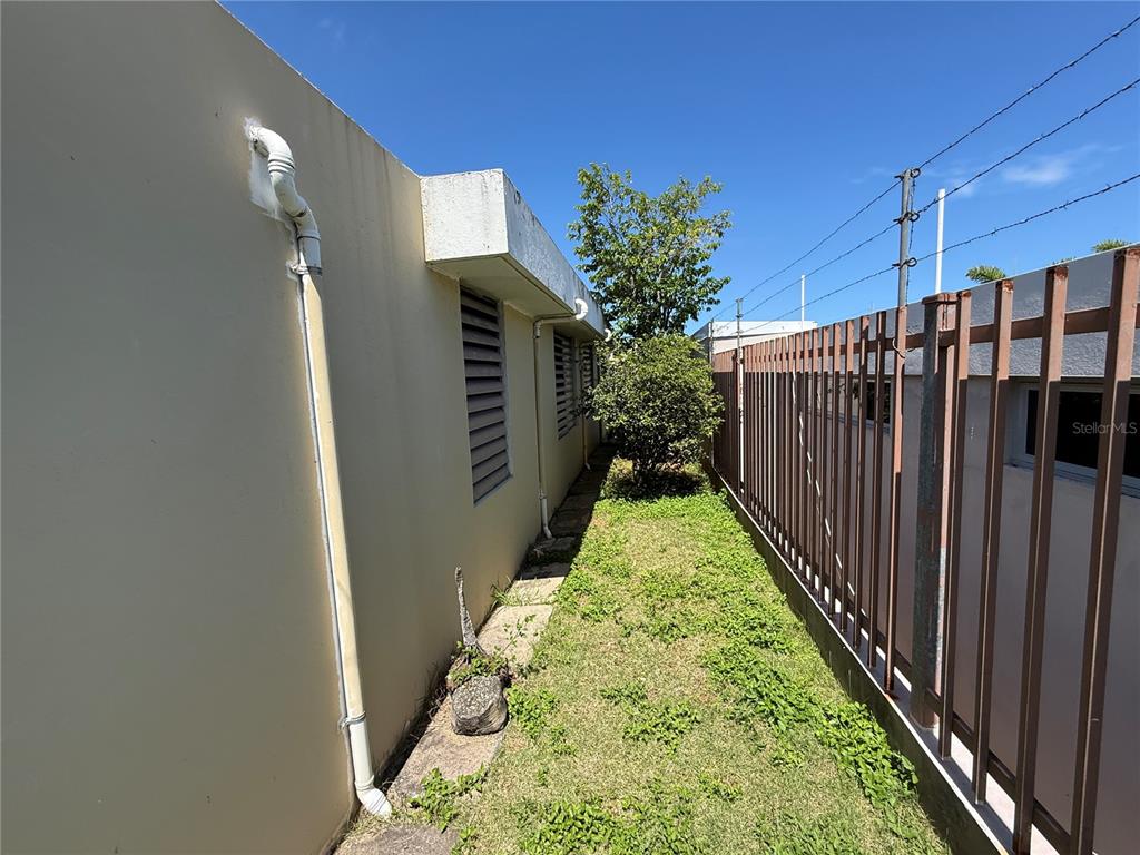 AA-12, Sr 659 Villas Del Capitan, Solandra St, Arecibo - 11