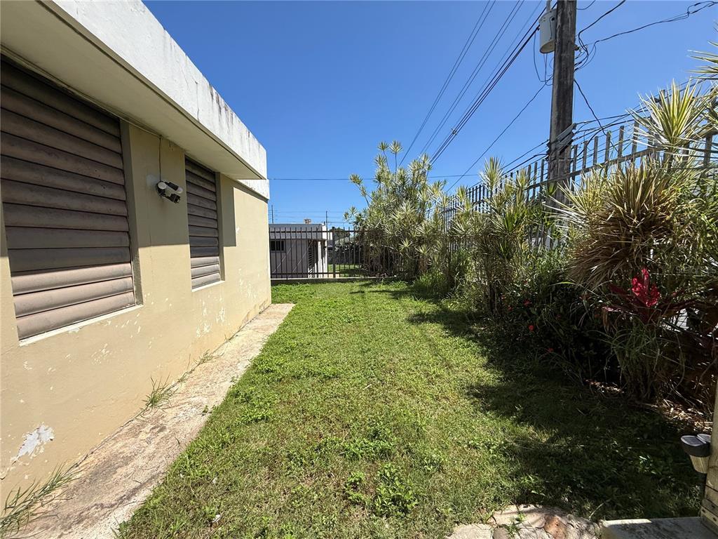 AA-12, Sr 659 Villas Del Capitan, Solandra St, Arecibo - 12