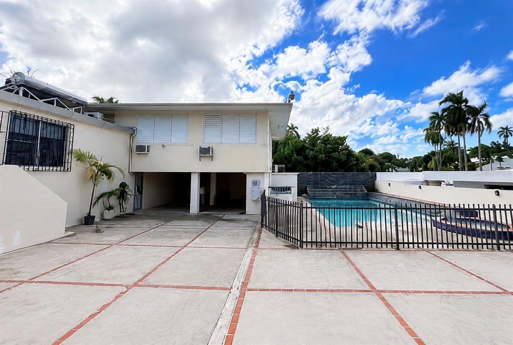 D-15, D-15, Green Valley, Guaynabo - 3