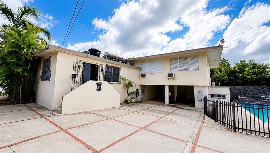 D-15, D-15, Green Valley, Guaynabo - 4