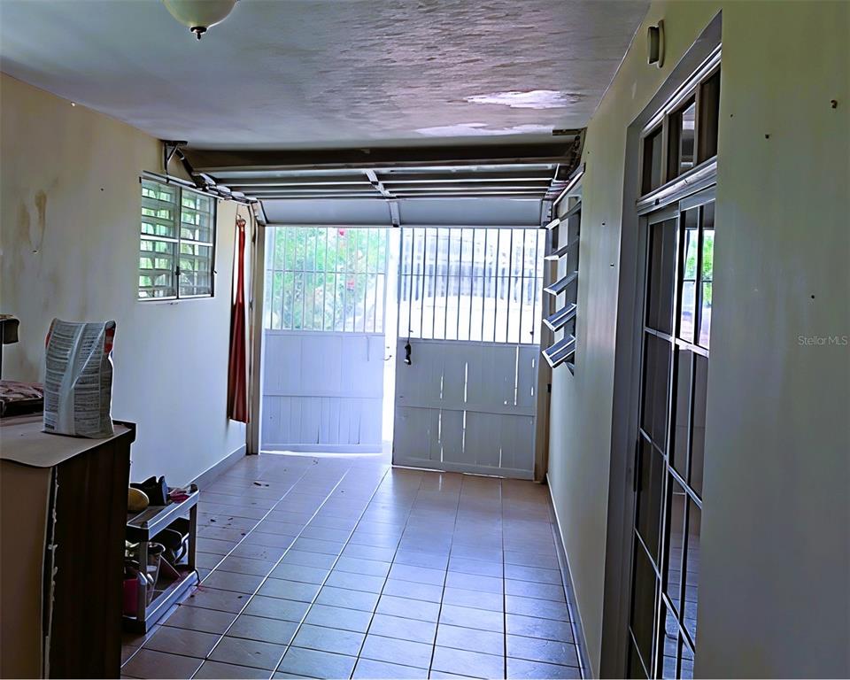 74b, Carr, 188, Canovanas - 32