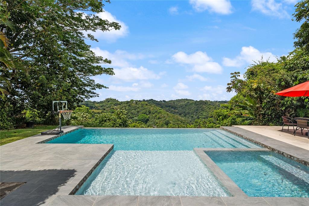 19, Calle "e", Guaynabo - 15