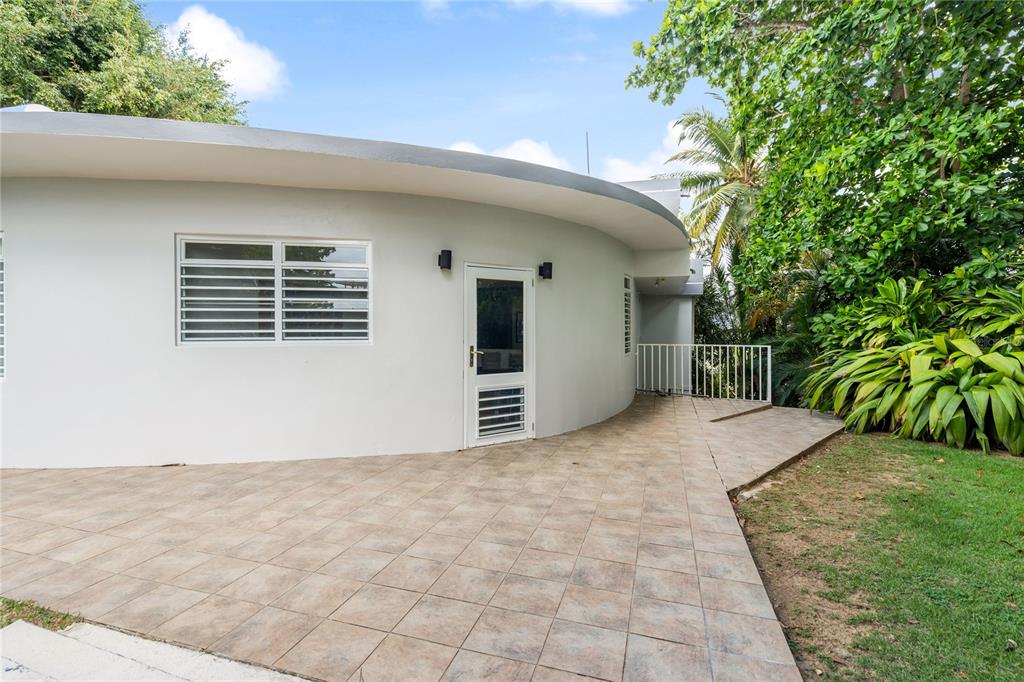 19, Calle "e", Guaynabo - 22