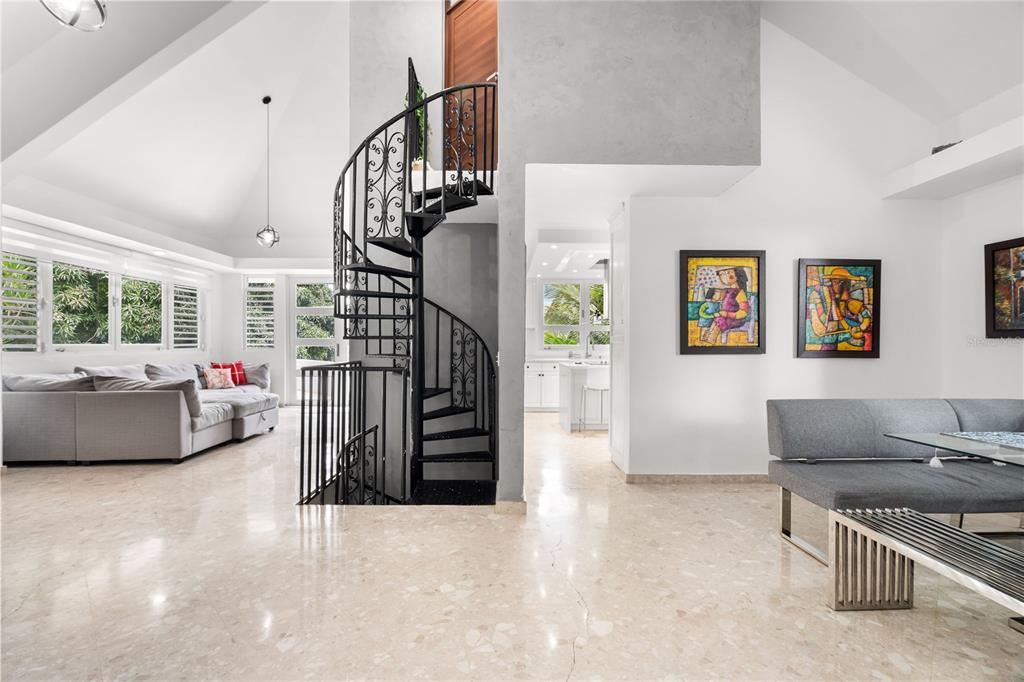 19, Calle "e", Guaynabo - 25
