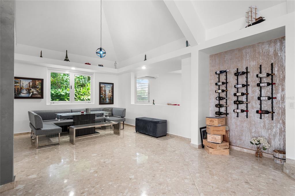 19, Calle "e", Guaynabo - 26