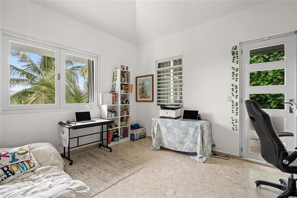 19, Calle "e", Guaynabo - 30