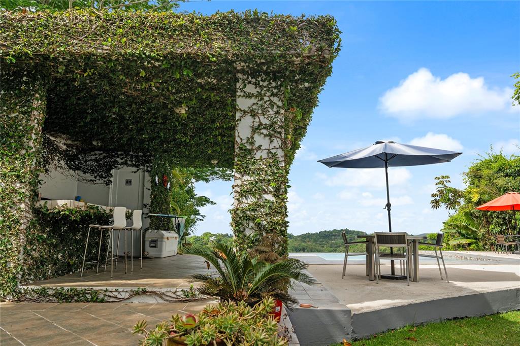 19, Calle "e", Guaynabo - 33