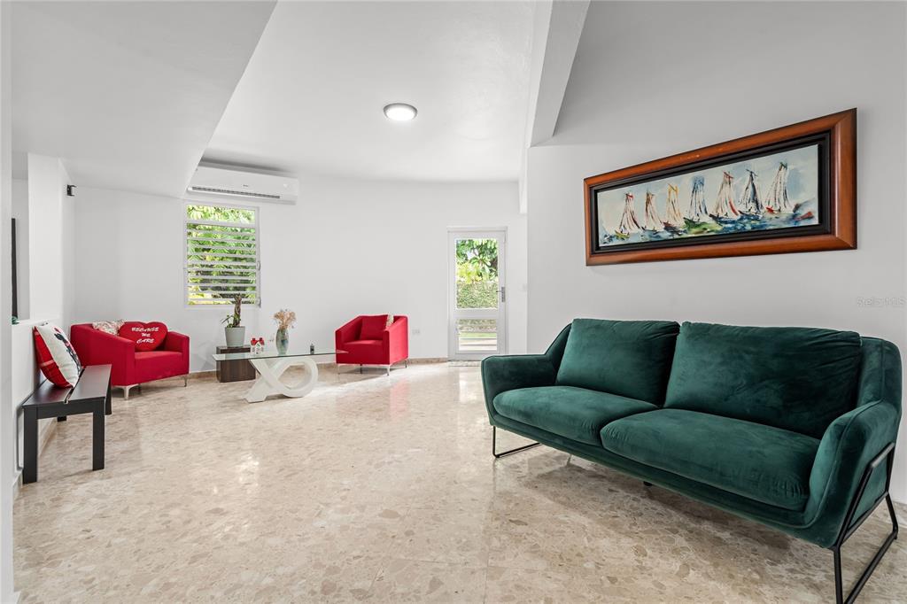 19, Calle "e", Guaynabo - 9