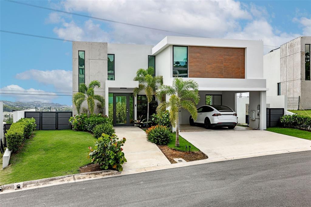 111, Granate, Guaynabo - 1