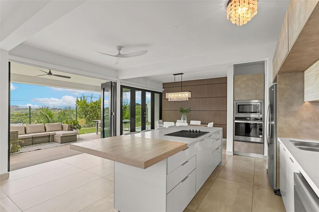 111, Granate, Guaynabo - 8