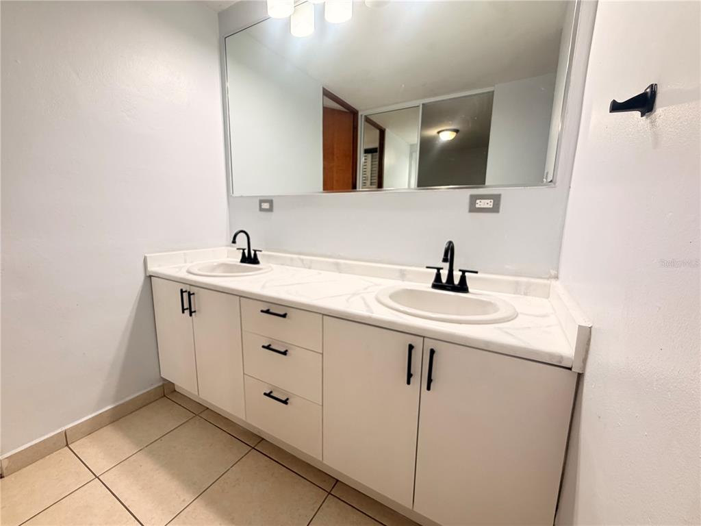 2623, Calle Palma De Sierra, Ponce - 23
