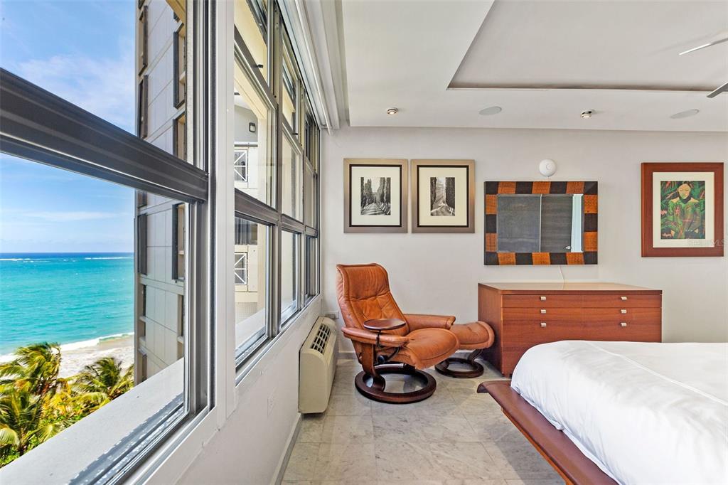 1002, Plaza Atlantico, Ave Isla Verde, Carolina - 15