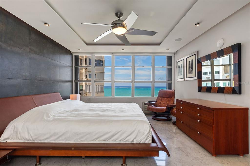 1002, Plaza Atlantico, Ave Isla Verde, Carolina - 16