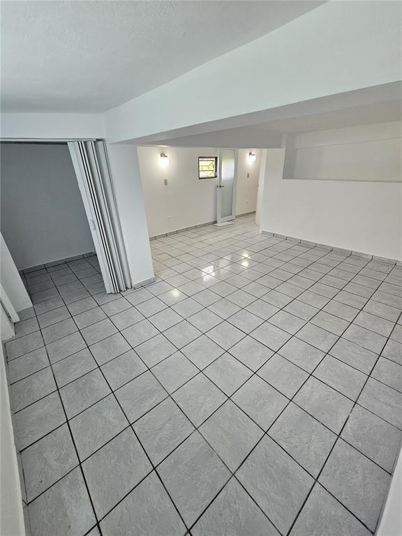 57, Calle Cristo Redentor, Calle Cristo Redentor, Cidra - 2