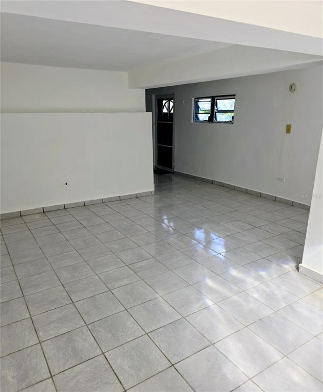 57, Calle Cristo Redentor, Calle Cristo Redentor, Cidra - 5