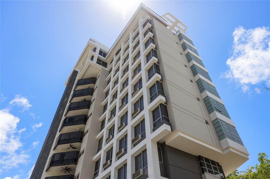 PH, 1212, Luchetti St, San Juan - 2