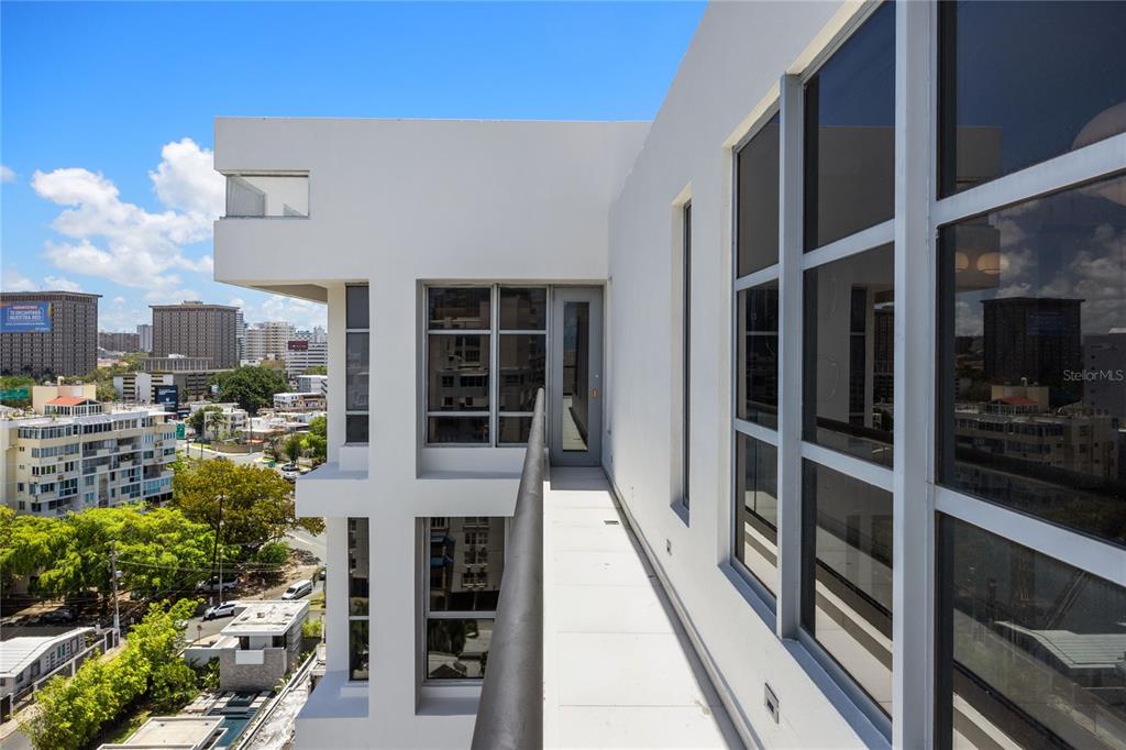 PH, 1212, Luchetti St, San Juan - 35