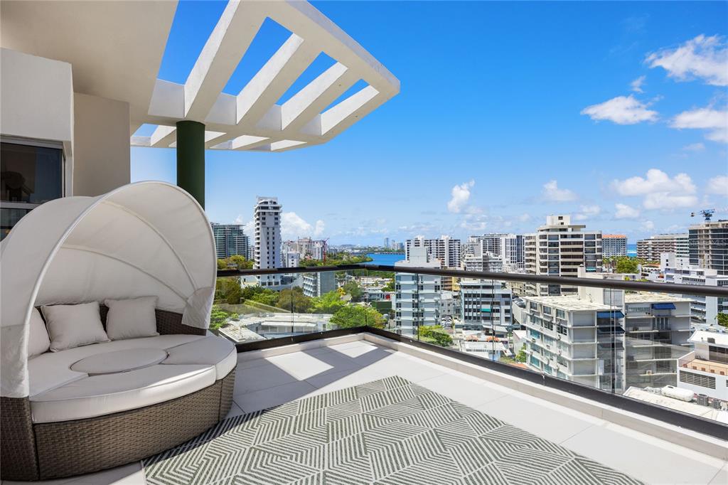 PH, 1212, Luchetti St, San Juan - 42
