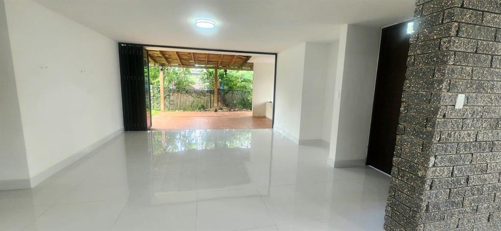 Urb Parkville, Ave. Lopategui, Guaynabo - 3