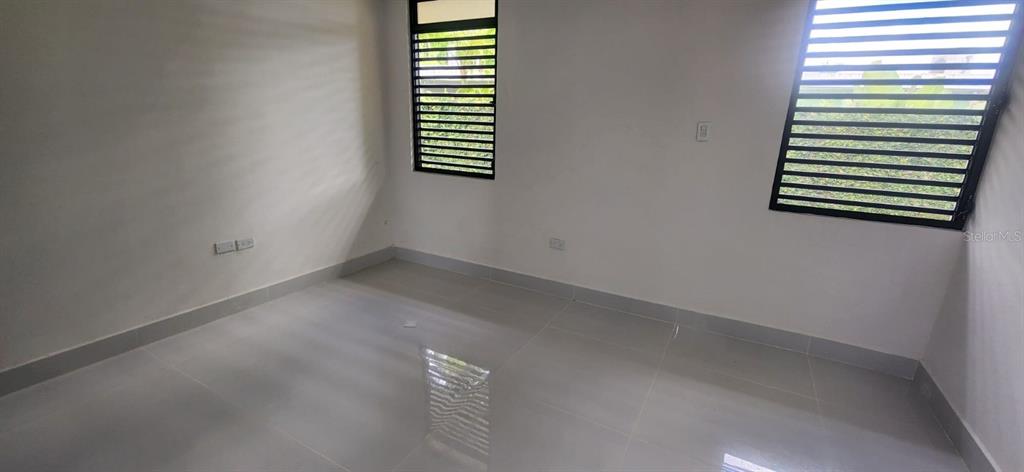 Urb Parkville, Ave. Lopategui, Guaynabo - 9