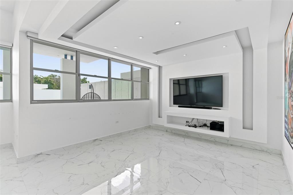 Montecielo, Lyra St., Guaynabo - 8