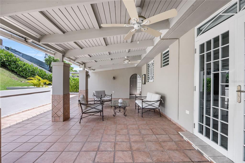 Calle 6 H17, Tintillo Gardens, Guaynabo - 10