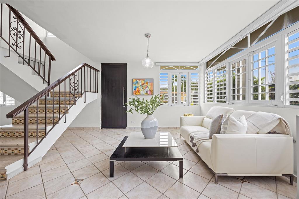 Calle 6 H17, Tintillo Gardens, Guaynabo - 3