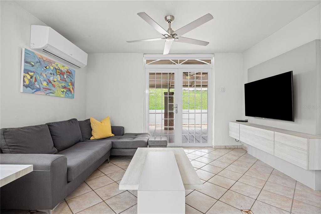 Calle 6 H17, Tintillo Gardens, Guaynabo - 5