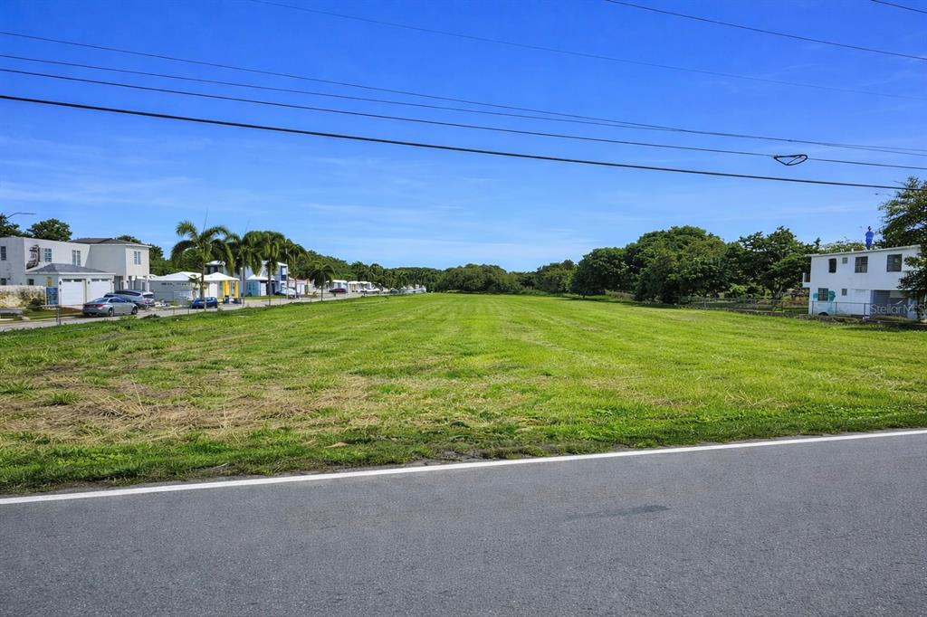 1, Pr-604 Los Rabanos Km 3.4, Manati - 1