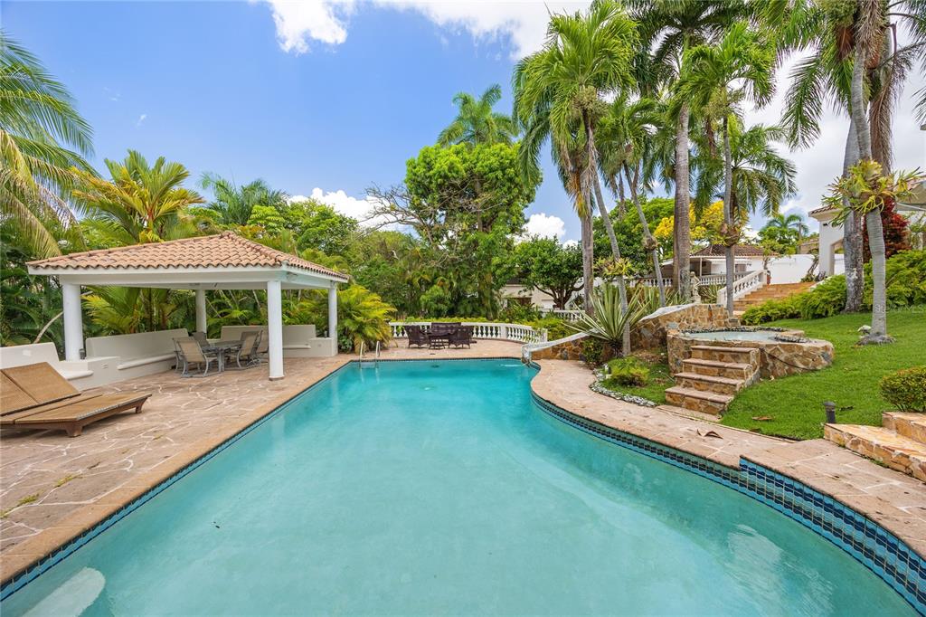 A-13, A Street, Villa Caparra, Guaynabo - 40