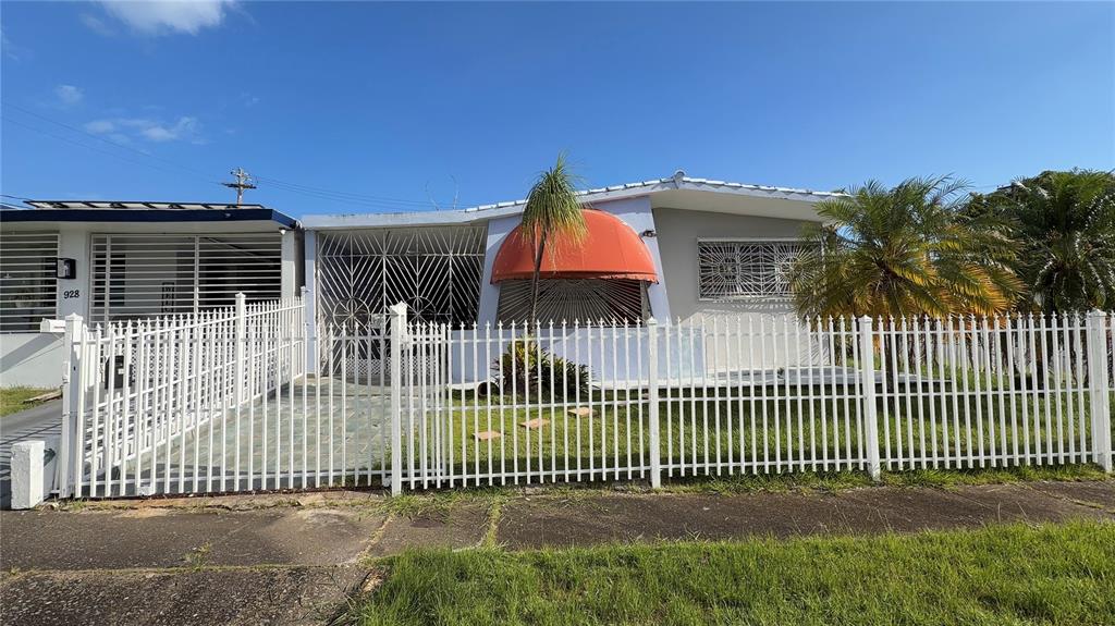 926, Calle Becasina E-32, Urb Country Club, San Juan - 1