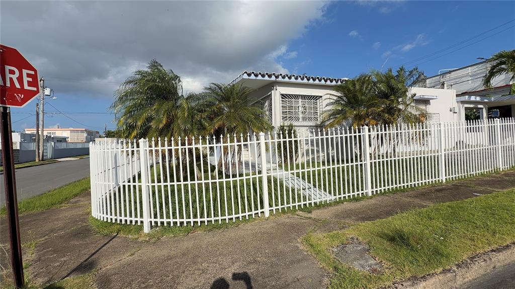 926, Calle Becasina E-32, Urb Country Club, San Juan - 2