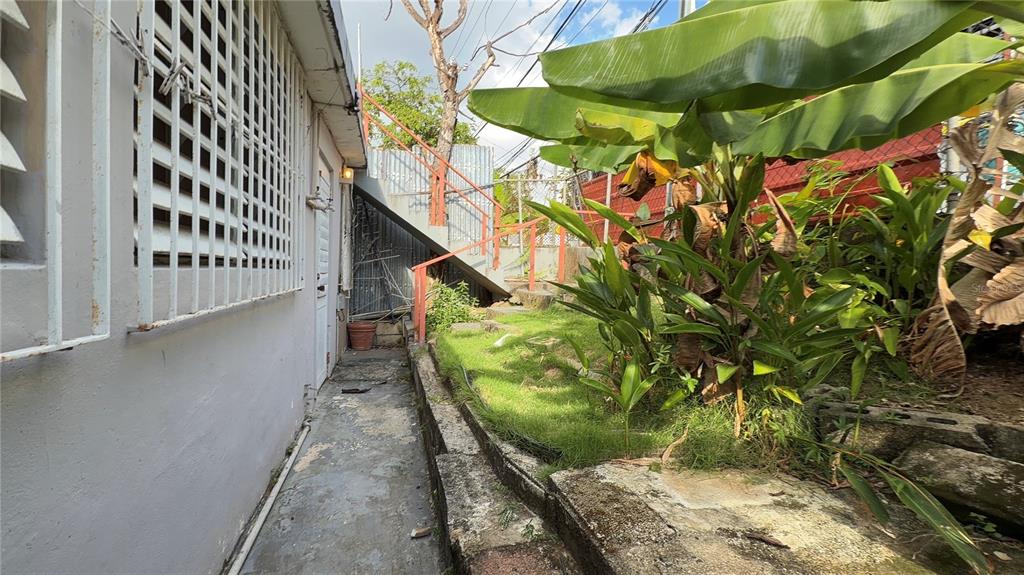 926, Calle Becasina E-32, Urb Country Club, San Juan - 43
