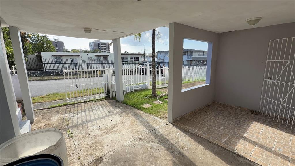 926, Calle Becasina E-32, Urb Country Club, San Juan - 45