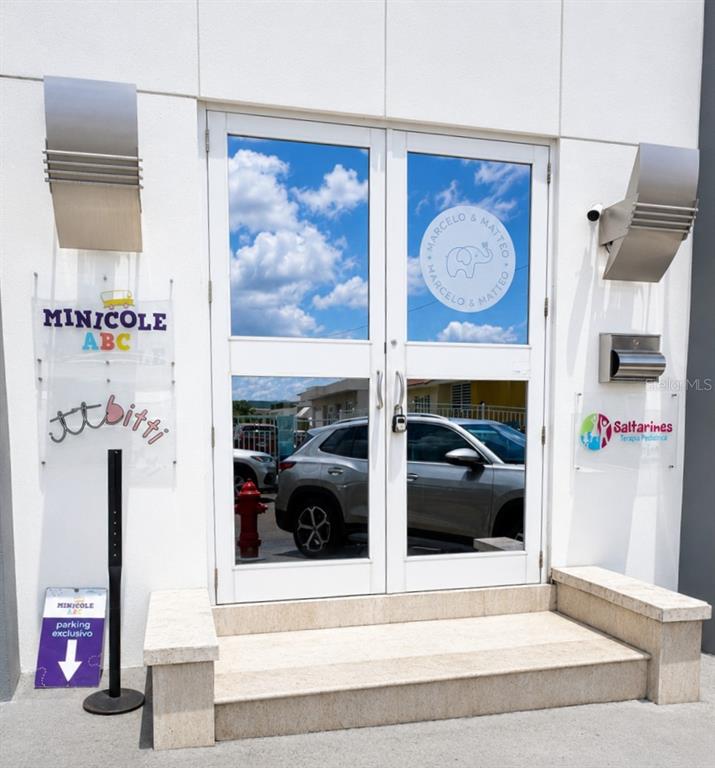 LOCAL A, Acerina #7, Urb. Muñoz Rivera (ave. Martinez Nadal), Guaynabo - 1