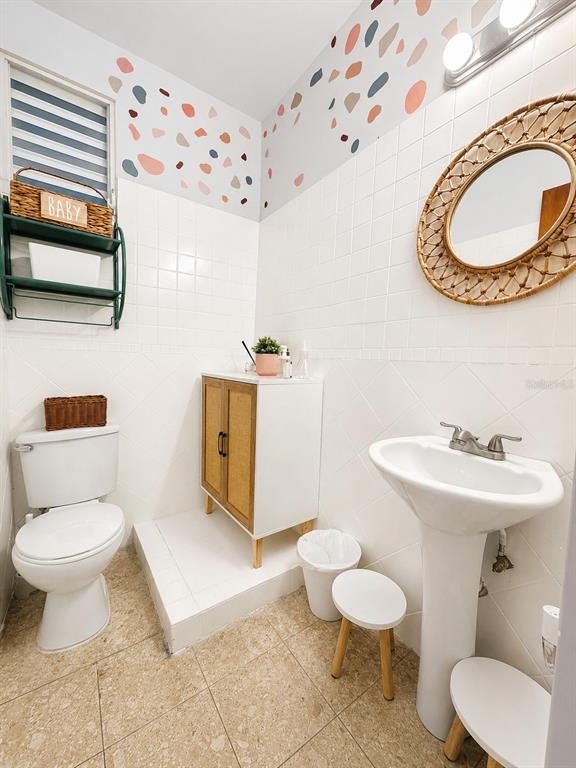 LOCAL A, Acerina #7, Urb. Muñoz Rivera (ave. Martinez Nadal), Guaynabo - 4
