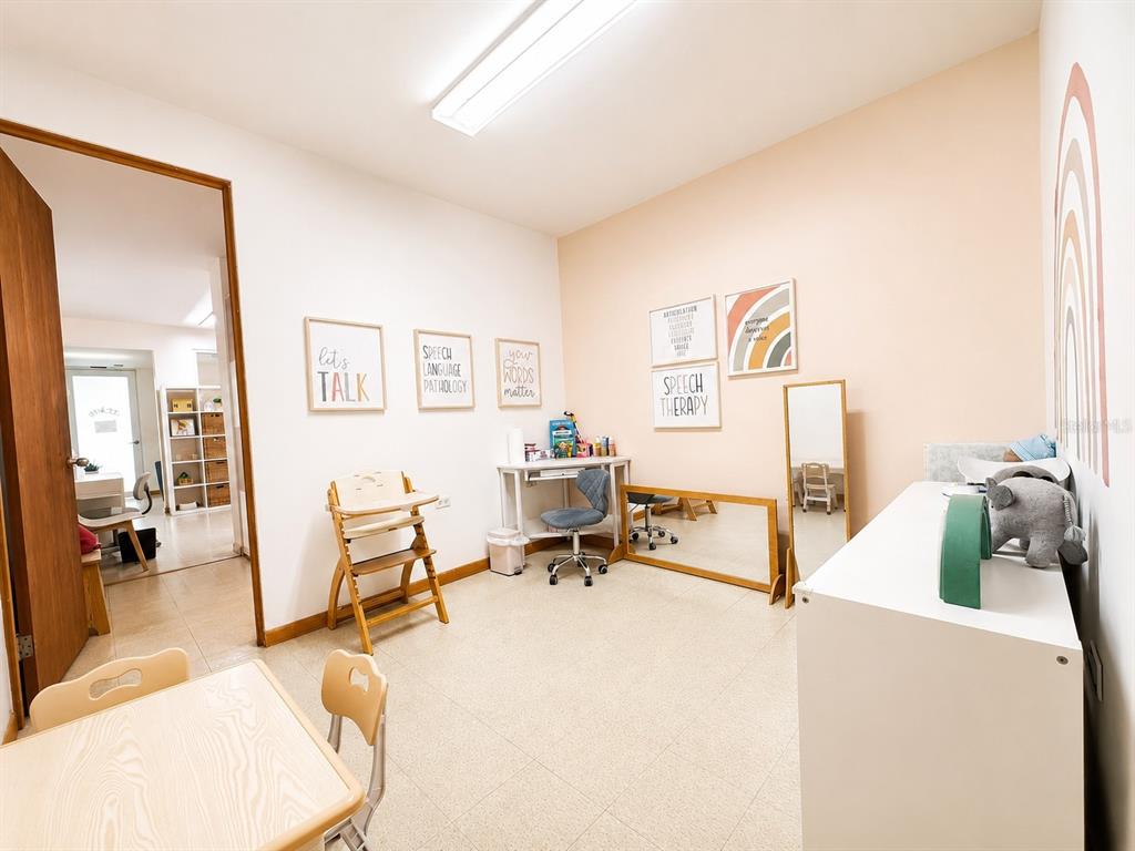 LOCAL A, Acerina #7, Urb. Muñoz Rivera (ave. Martinez Nadal), Guaynabo - 5