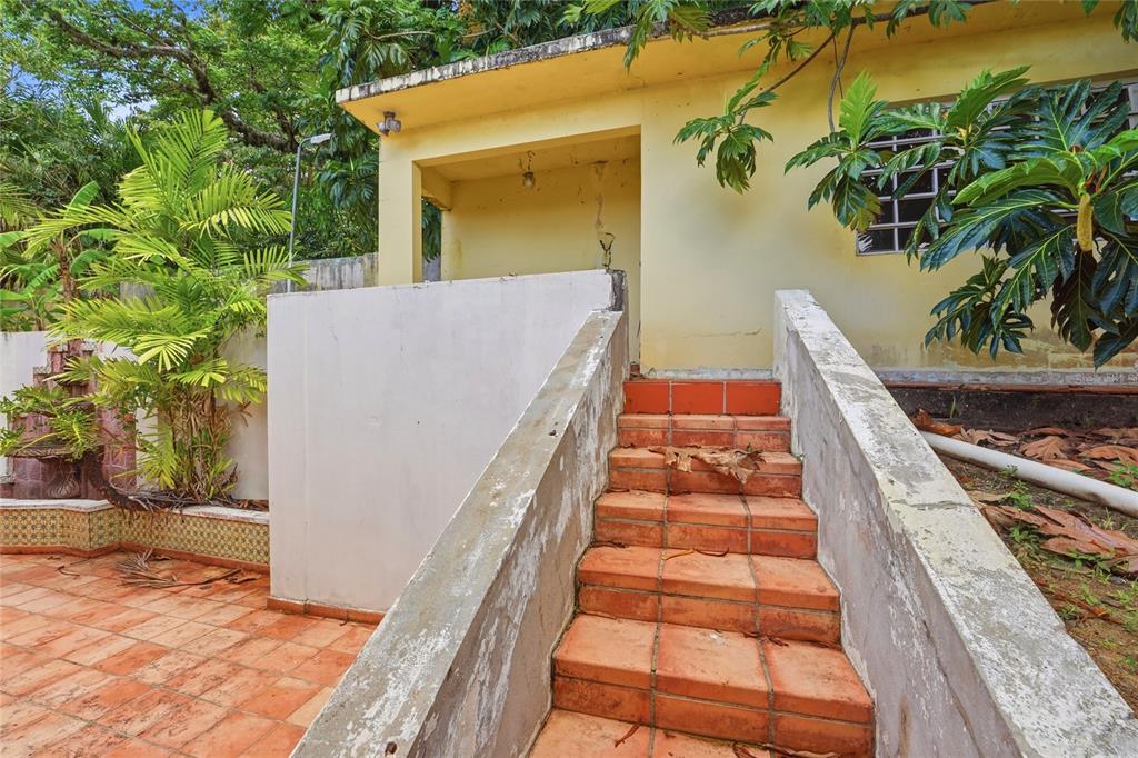 2, Calle J, Guaynabo - 11
