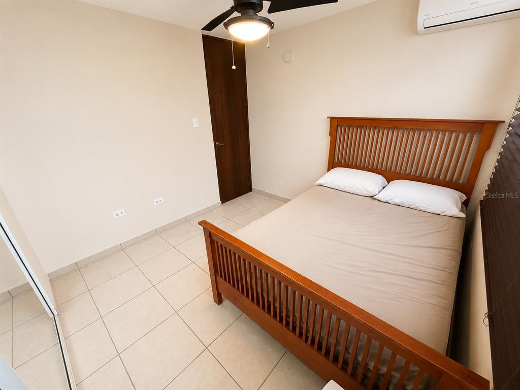 L-143 Urb Palacios Del Pr, Calle Pacifico, Juana Diaz - 11