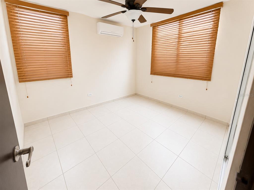 L-143 Urb Palacios Del Pr, Calle Pacifico, Juana Diaz - 9