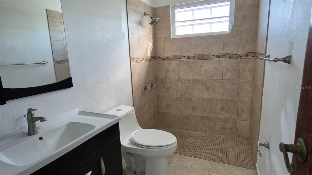 2, Calle 6, G-27, Urb Francisco Oller, Bayamon - 6