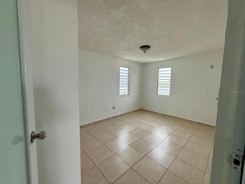 2, 53, P35 Calle Saturno 53, Com. Sandin, Vega Baja - 10