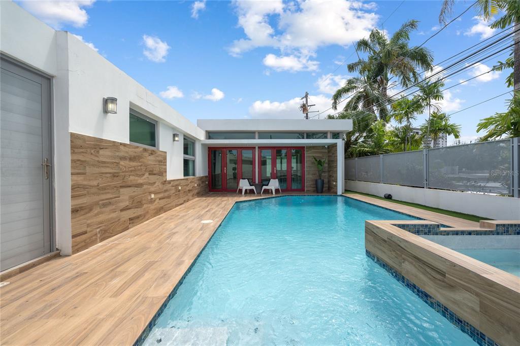 840, Malaga, Guaynabo - 10