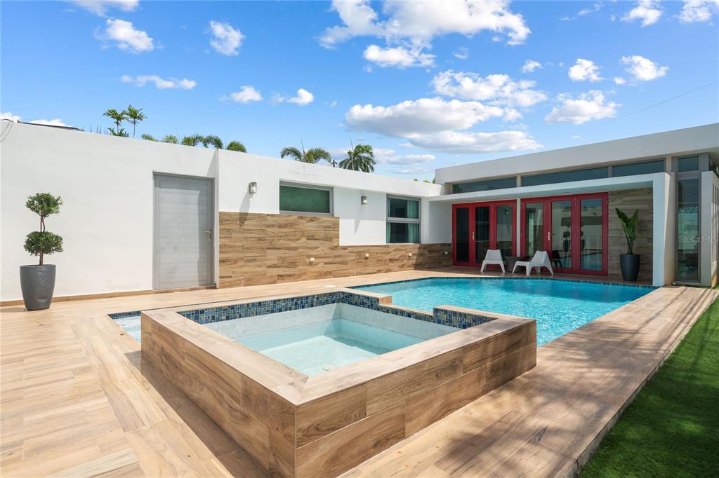 840, Malaga, Guaynabo - 11