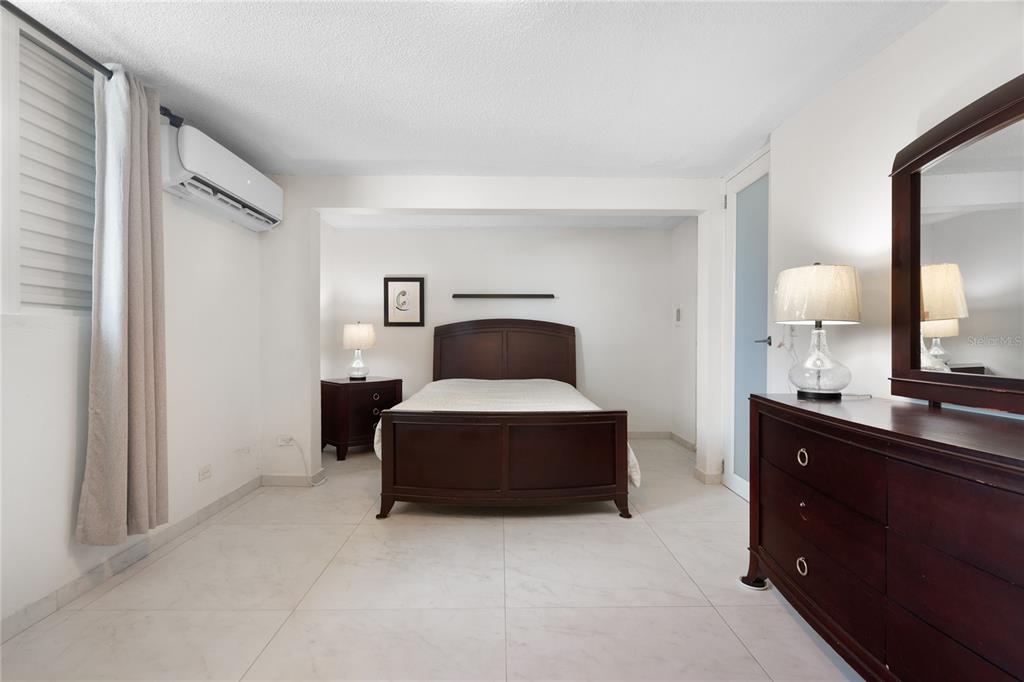 840, Malaga, Guaynabo - 7