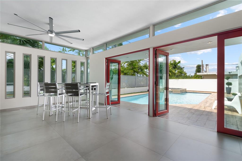 840, Malaga, Guaynabo - 9