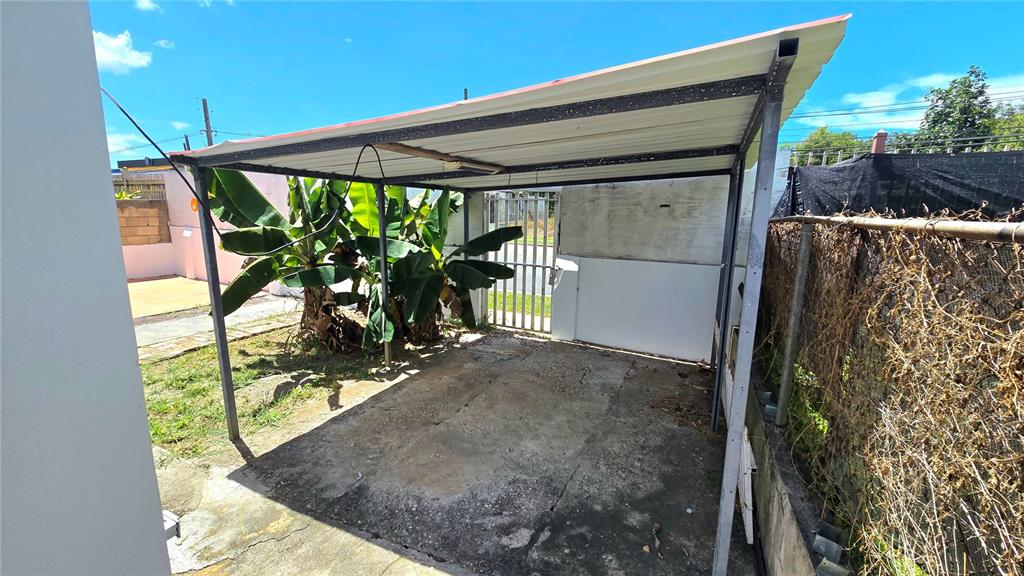236s, 15, Villa Evangelina, Manati - 24