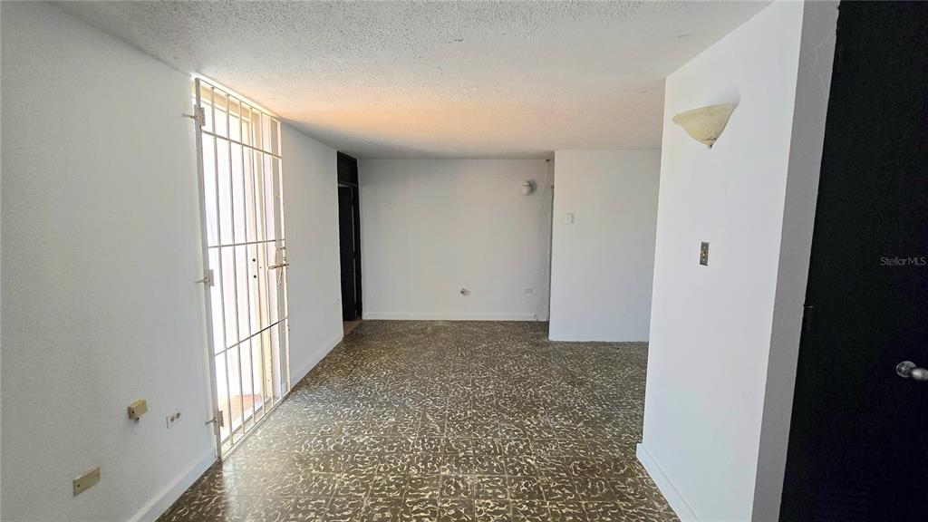 236s, 15, Villa Evangelina, Manati - 8