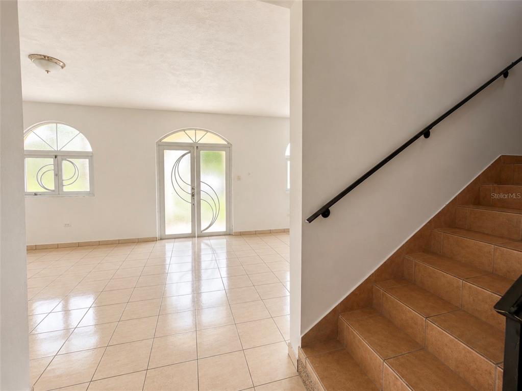 Urb. Morovis Del Norte, #614 Calle Uruguay, Morovis - 24